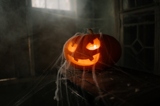 Read more about the article Halloween in Serbia: Learn 4 Serbian Tricks to get a Treat