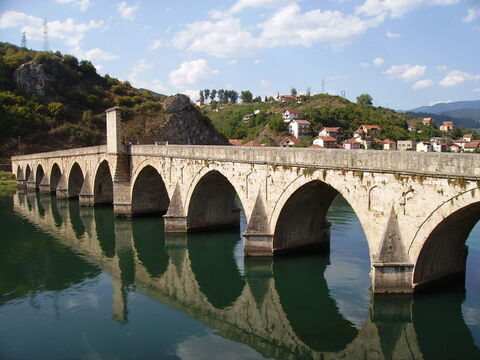 famous serbian people bridge Bosnia