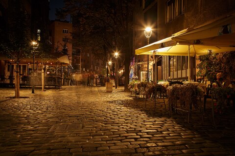 French Words in Serbian: Learn 10 Most Used Ones 1 french words in serbian skadarlija