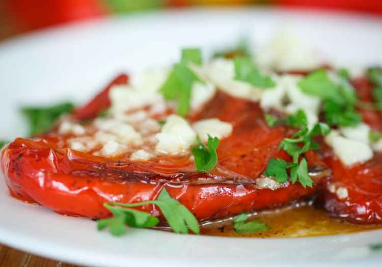 Here Are The 10 Exquisite Serbian Appetizers! 10 serbian appetizer roaster peppers with garlic